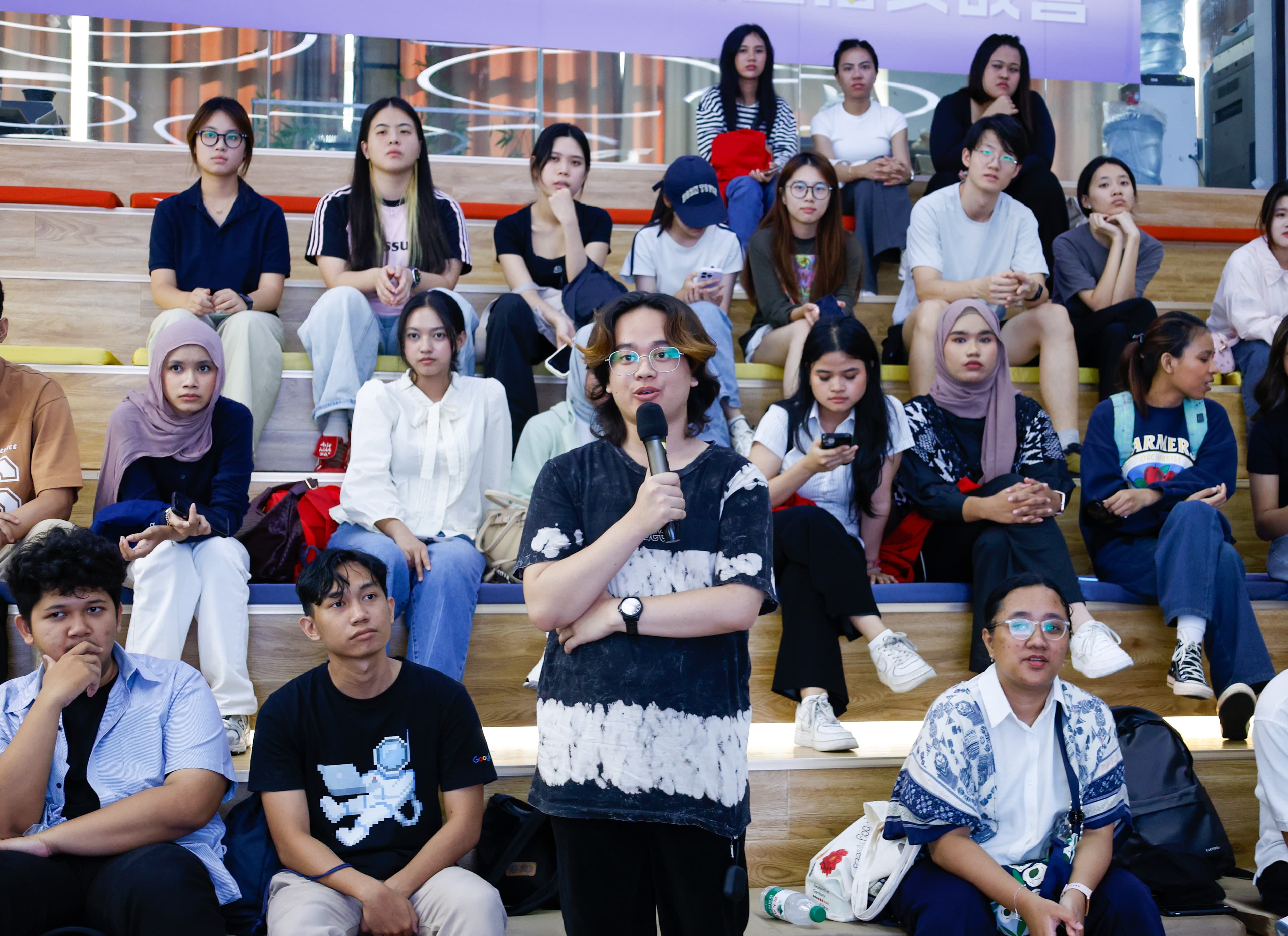 Experience at Zhejiang Business Technology Institute